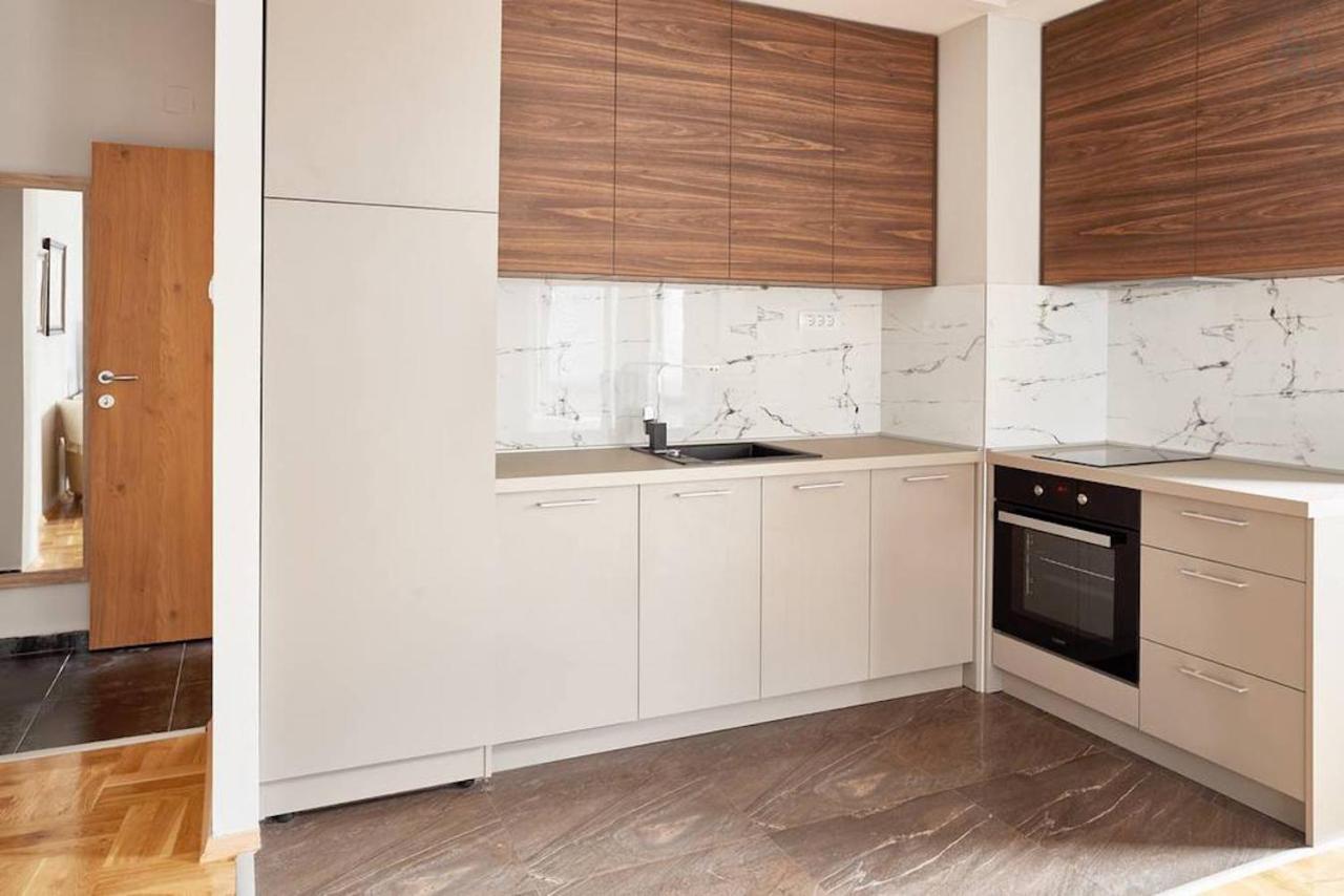 Bright Apartment Near City Center Üsküp Dış mekan fotoğraf