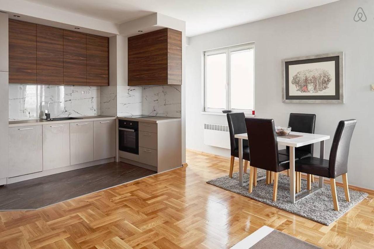 Bright Apartment Near City Center Üsküp Dış mekan fotoğraf