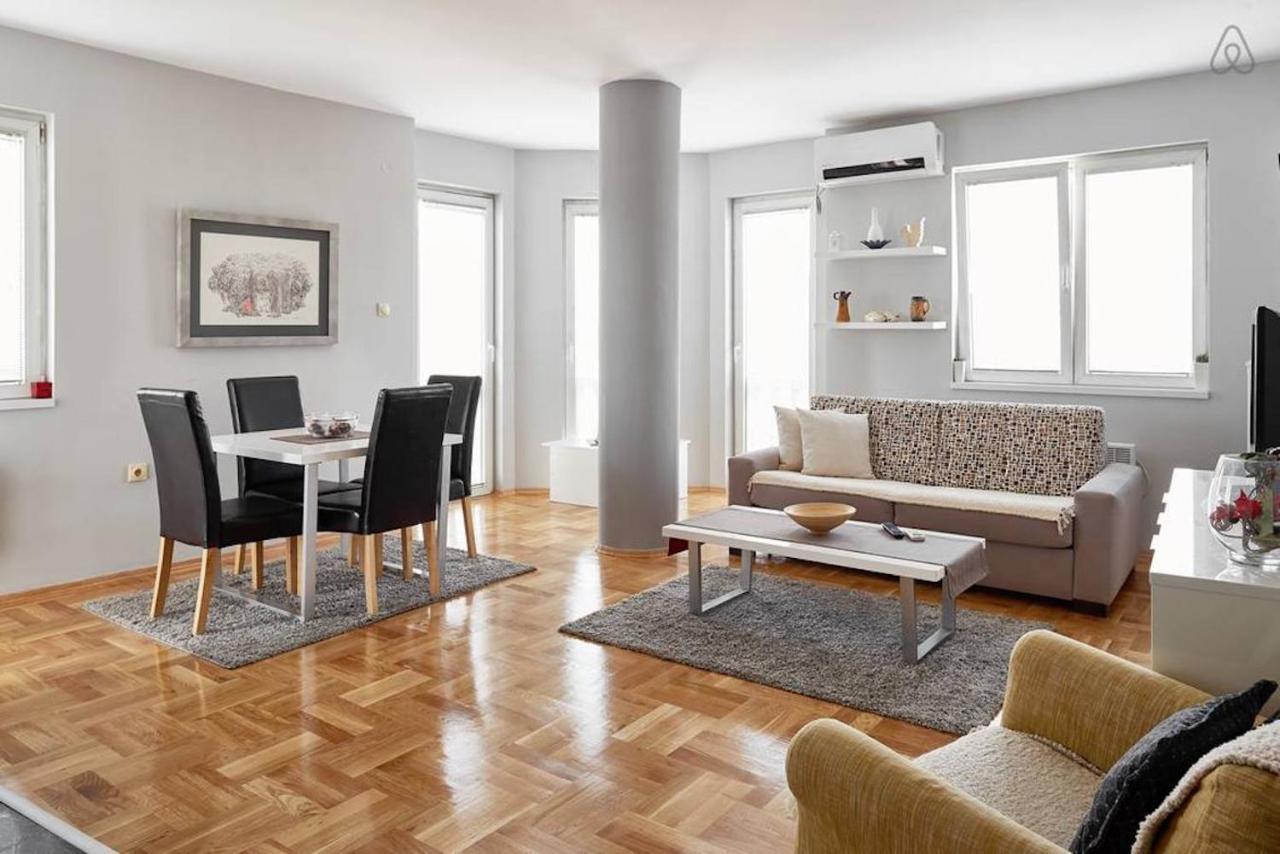 Bright Apartment Near City Center Üsküp Dış mekan fotoğraf