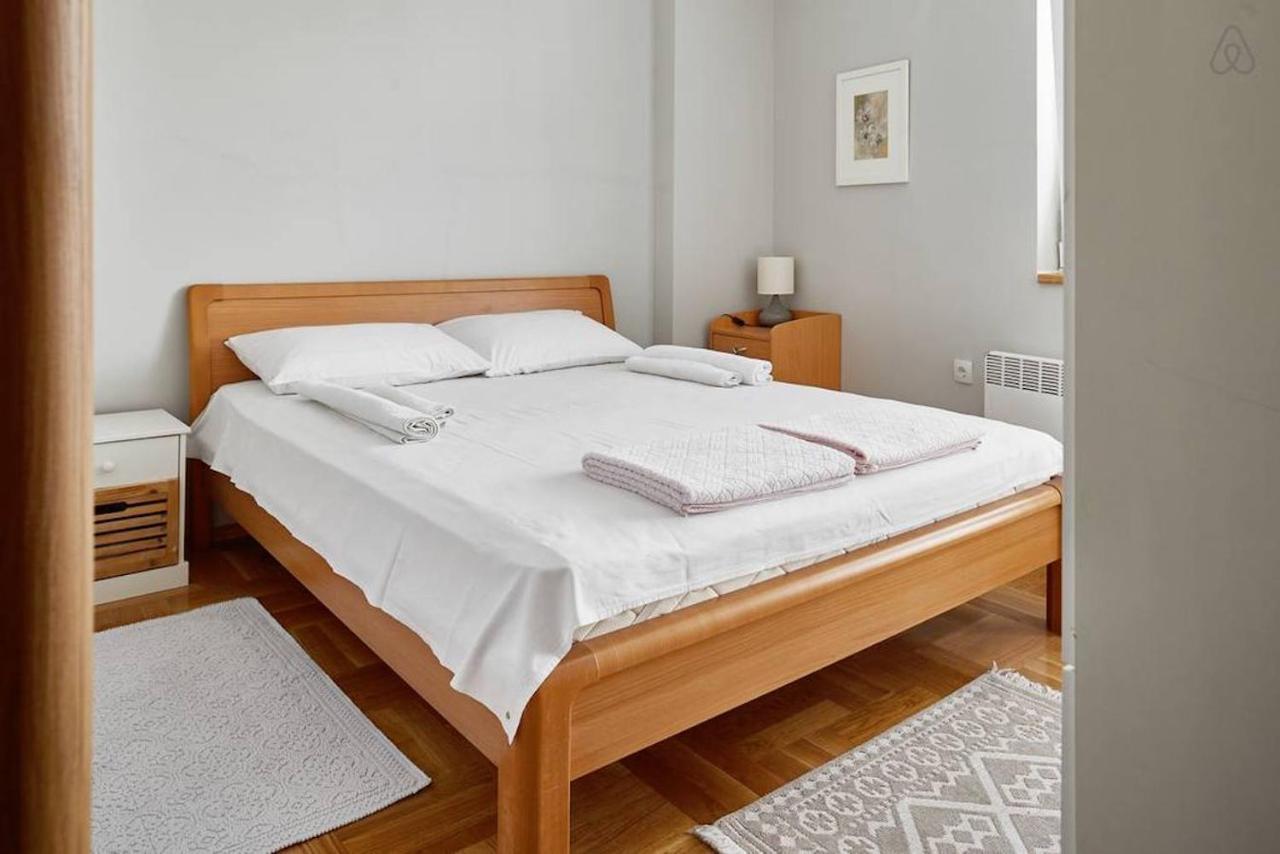 Bright Apartment Near City Center Üsküp Dış mekan fotoğraf