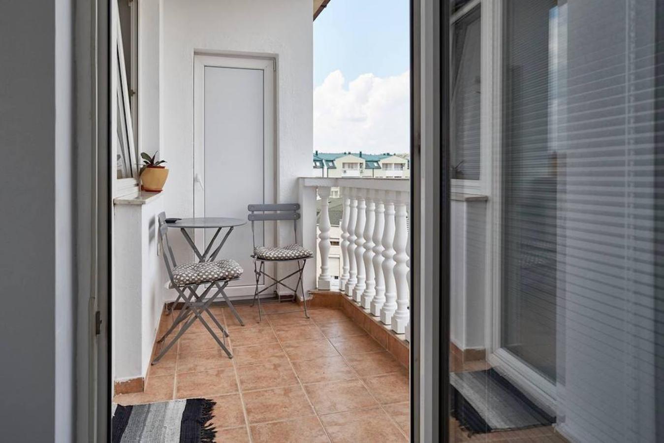 Bright Apartment Near City Center Üsküp Dış mekan fotoğraf